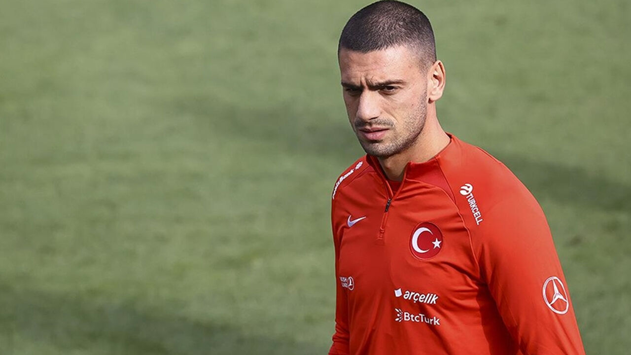 Merih Demiral'dan transfer itirafı! Meğer iki takıma da çok yakınmış Merih Demiral'den transfer itirafı! Meğer iki takıma da çok yakınmış - 1. Resim