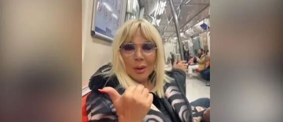 Safiye Soyman metroya bindi! O sözlerinden sonra sosyal medyada yorum yağdı Safiye Soyman metroya bindi! O sözlerinden sonra sosyal medyada yorum yağdı - 2. Resim