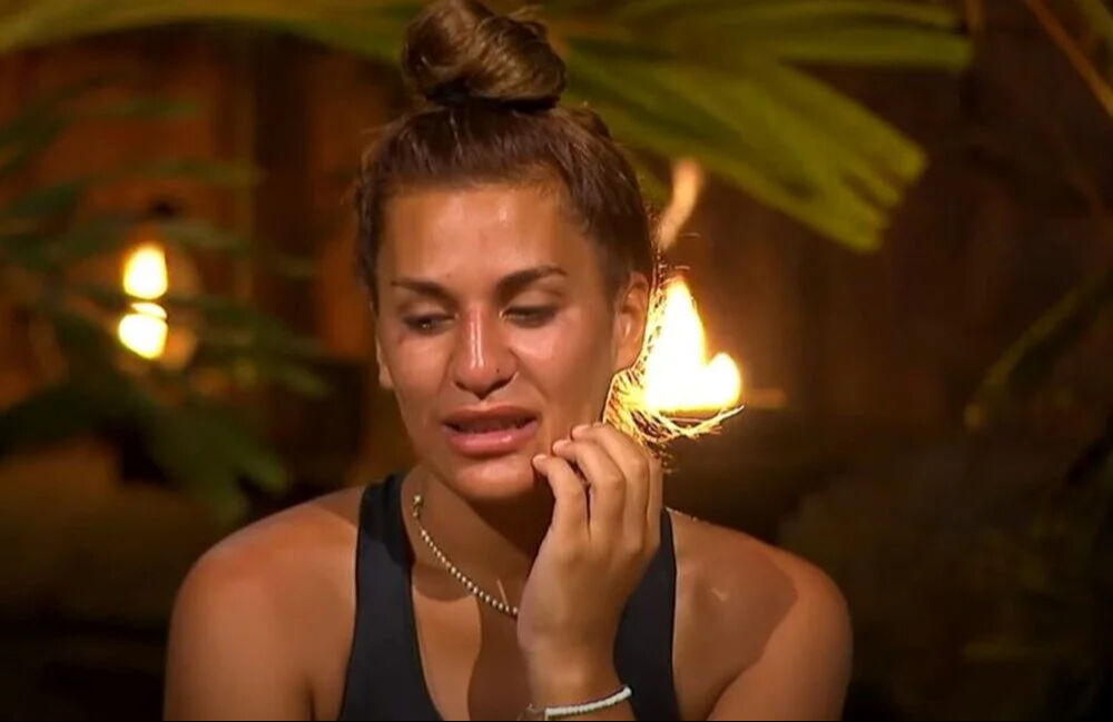 Survivor'da şoke eden kural ihlali! Acun Ilıcalı konseyde açıkladı: İki yarışmacıya sürgün cezası Survivor'da şoke eden kural ihlali! Acun Ilıcalı konseyde açıkladı: İki yarışmacıya sürgün cezası - 3. Resim