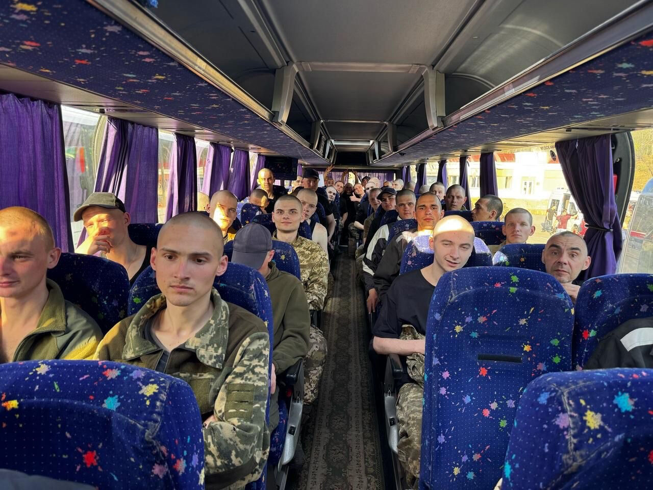 Ateşkes sonrası ilk adım: Rusya ve Ukrayna 240’tan fazla savaş esirini takas etti - 2. Resim