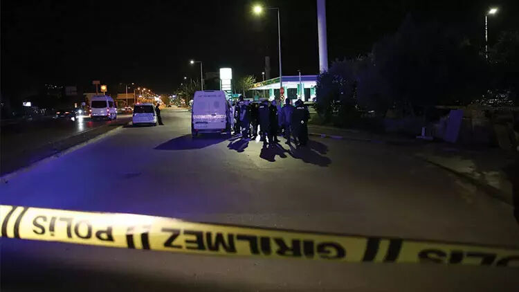 Bebeğini çöpe atan anneden kan donduran ifade! "Paniğe kapıldım" Bebeğini çöpe atan anneden kan donduran ifade! "Paniğe kapıldım" - 1. Resim