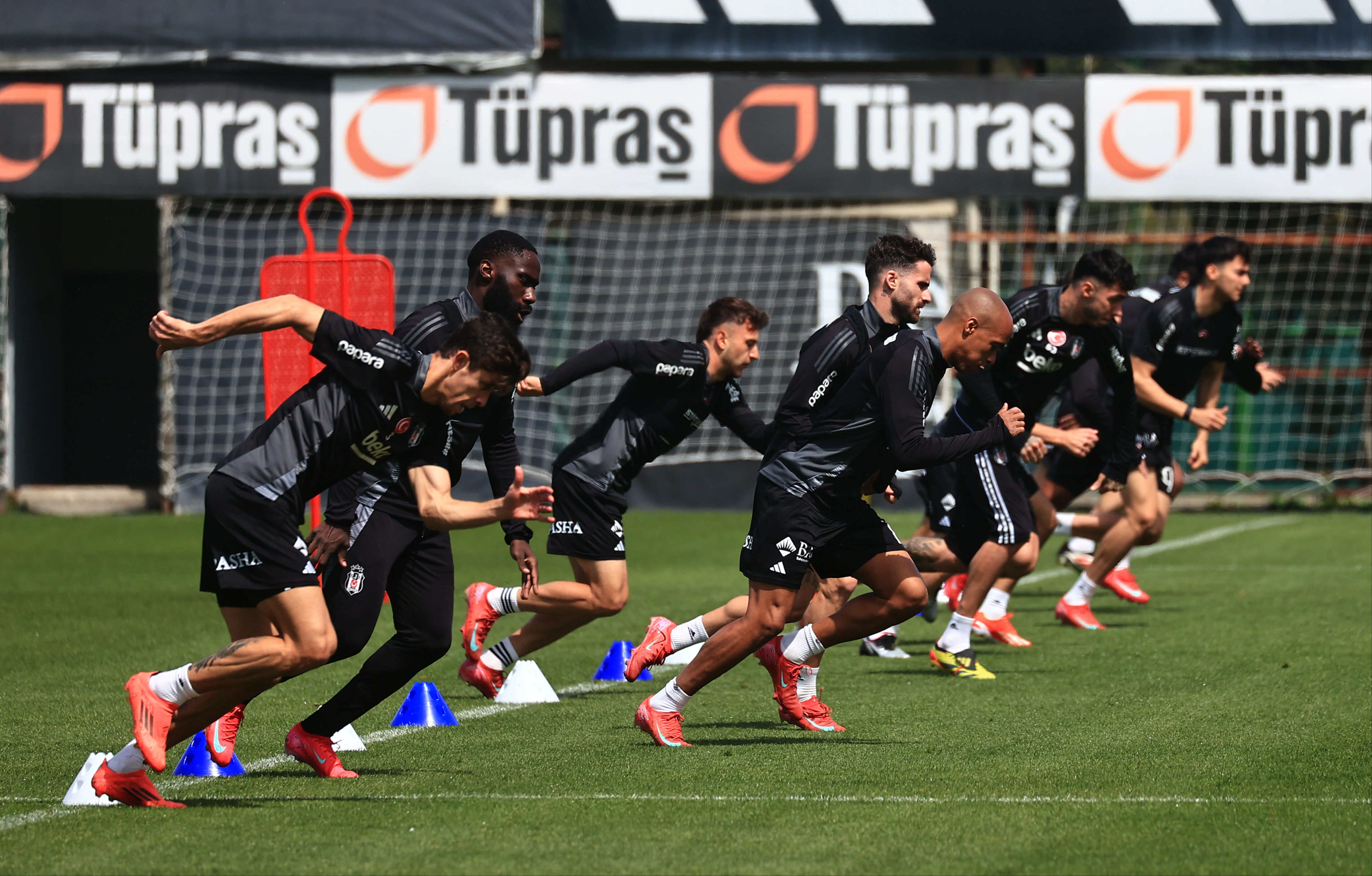 Beşiktaş'ın gelecek sezon olmazsa olmazı: Öncelikli hedef baba golcü! Beşiktaş'ın gelecek sezon olmazsa olmazı: Öncelikli hedef baba golcü! - 3. Resim