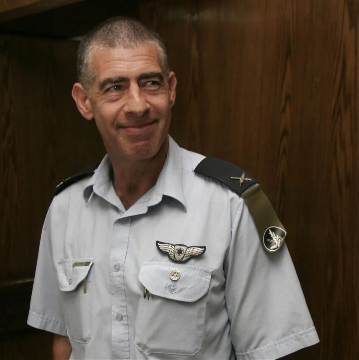 Gazze'de savaşı sona erdirecek dilekçeyi imzalayan Eski İsrail Hava Kuvvetleri Komutanı ordudan ihraç edildi! - 2. Resim