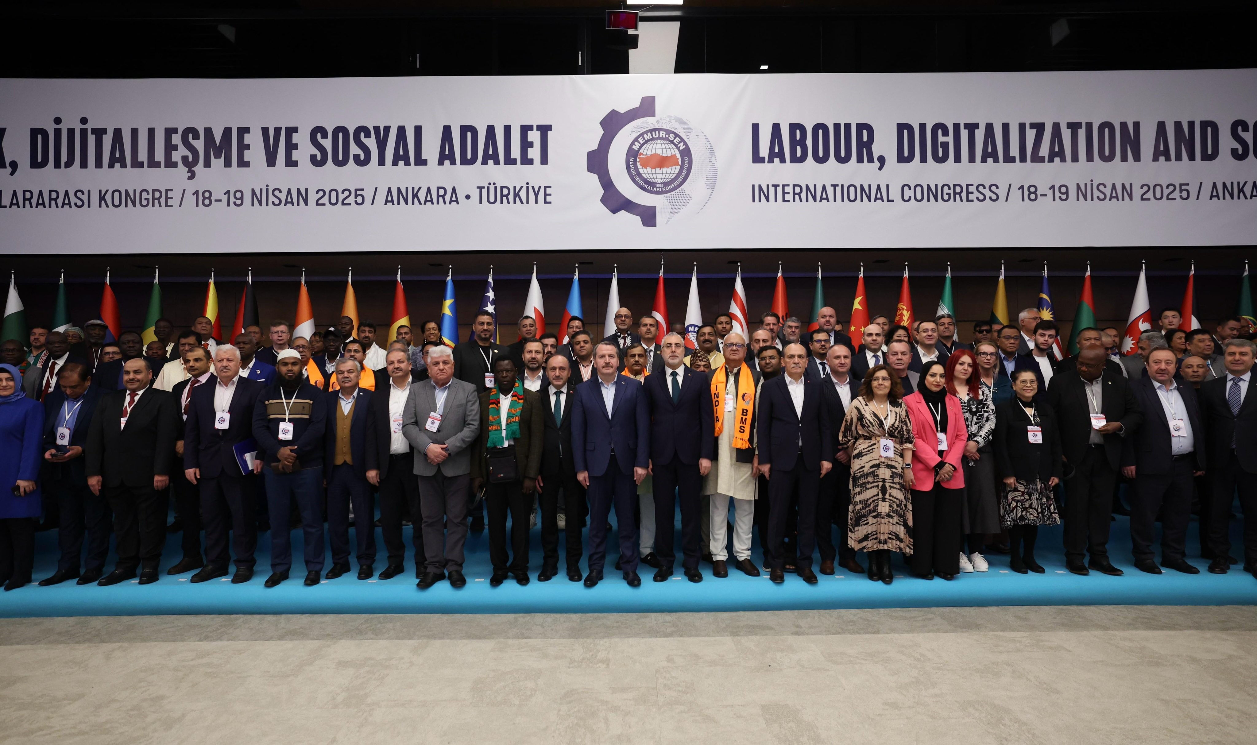 Memur-Sen'den yapay zeka çıkışı: Birçok meslek yok olacak Memur-Sen'den yapay zeka çıkışı: Birçok meslek yok olacak - 1. Resim