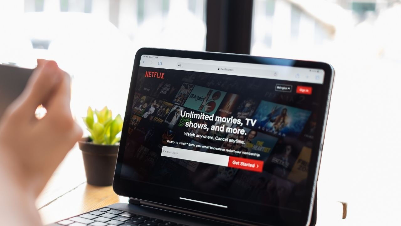 Ruh haline göre ne izleyeceğine karar ver! Netflix'ten OpenAI destekli özellik Ruh haline göre ne izleyeceğine karar ver! Netflix'e OpenAI destekli özellik geliyor - 1. Resim