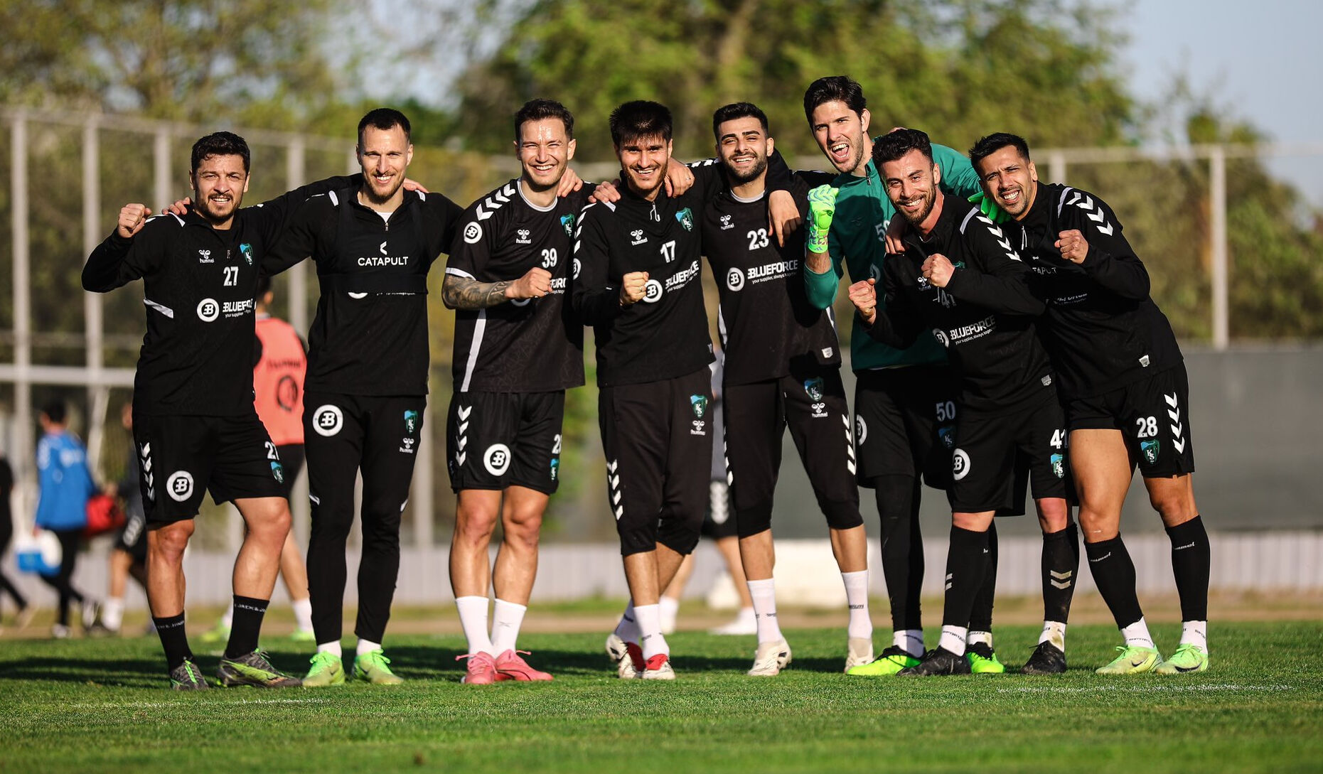 Süper Lig'e yükselen ilk takım belli oldu! Kocaelispor'un 16 yıllık hasreti sonra erdi Süper Lig'e yükselen ilk takım belli oldu! Kocaelispor'un 16 yıllık hasreti sonra erdi - 1. Resim