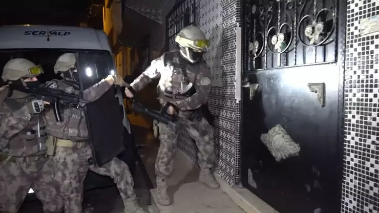 Türkiye dahil 5 ülkede büyük operasyon! 89 zehir taciri tutuklandı Türkiye dahil 5 ülkede büyük operasyon! 89 zehir taciri tutuklandı - 1. Resim