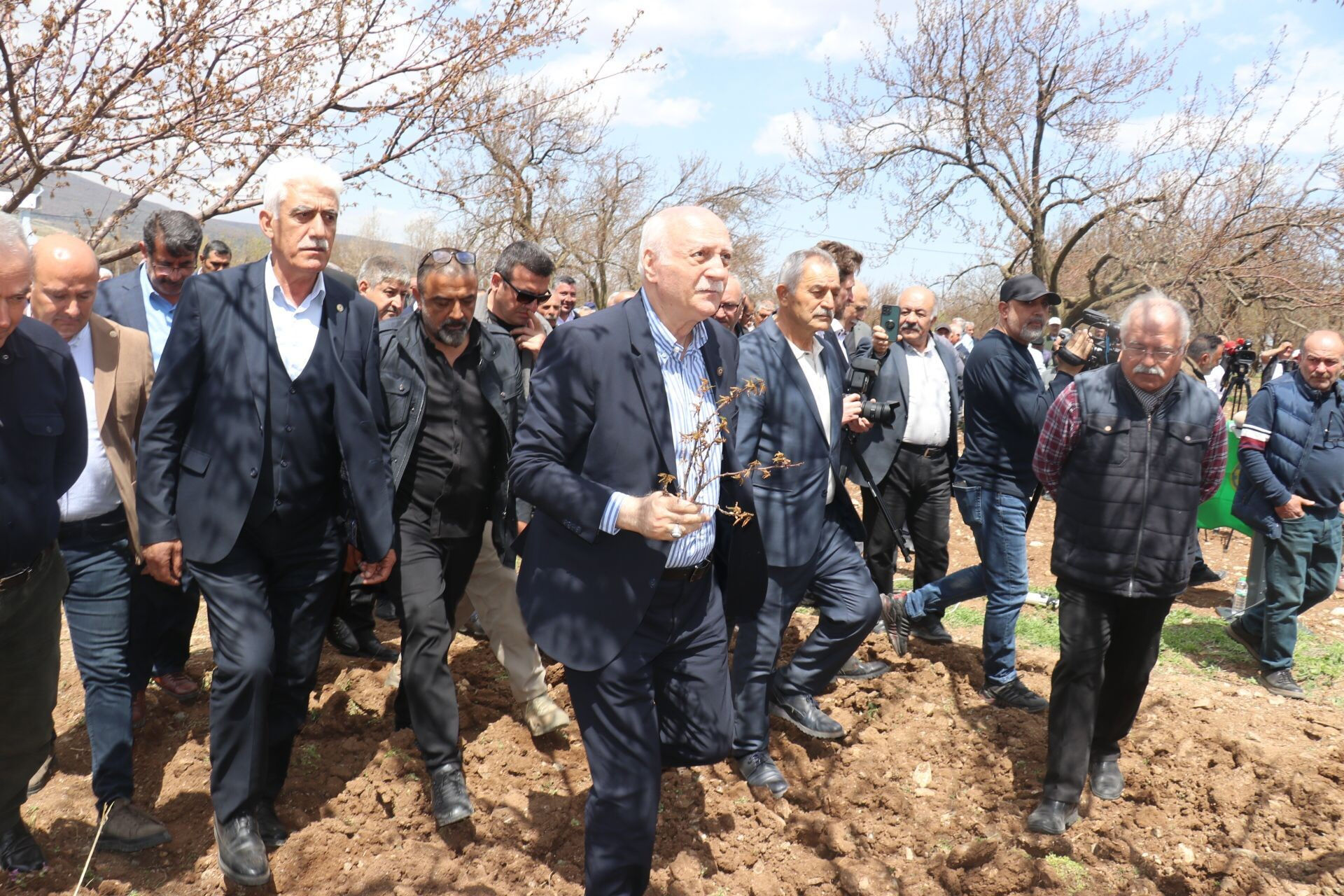 Zirai donun en çok etkilediği ürün! Zarar yüzde 100 Zirai donun en çok etkilediği ürün! Zarar yüzde 100 - 1. Resim
