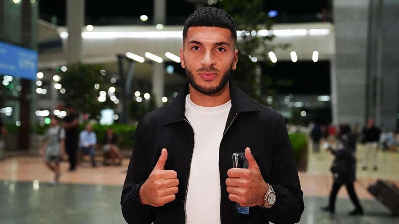 İngiliz scoutlar Kadıköy tribünlerinde! Genç yıldızı yakından izleyecekler İngiliz scoutlar Kadıköy tribünlerinde! Genç yıldızı yakından izleyecekler - 1. Resim