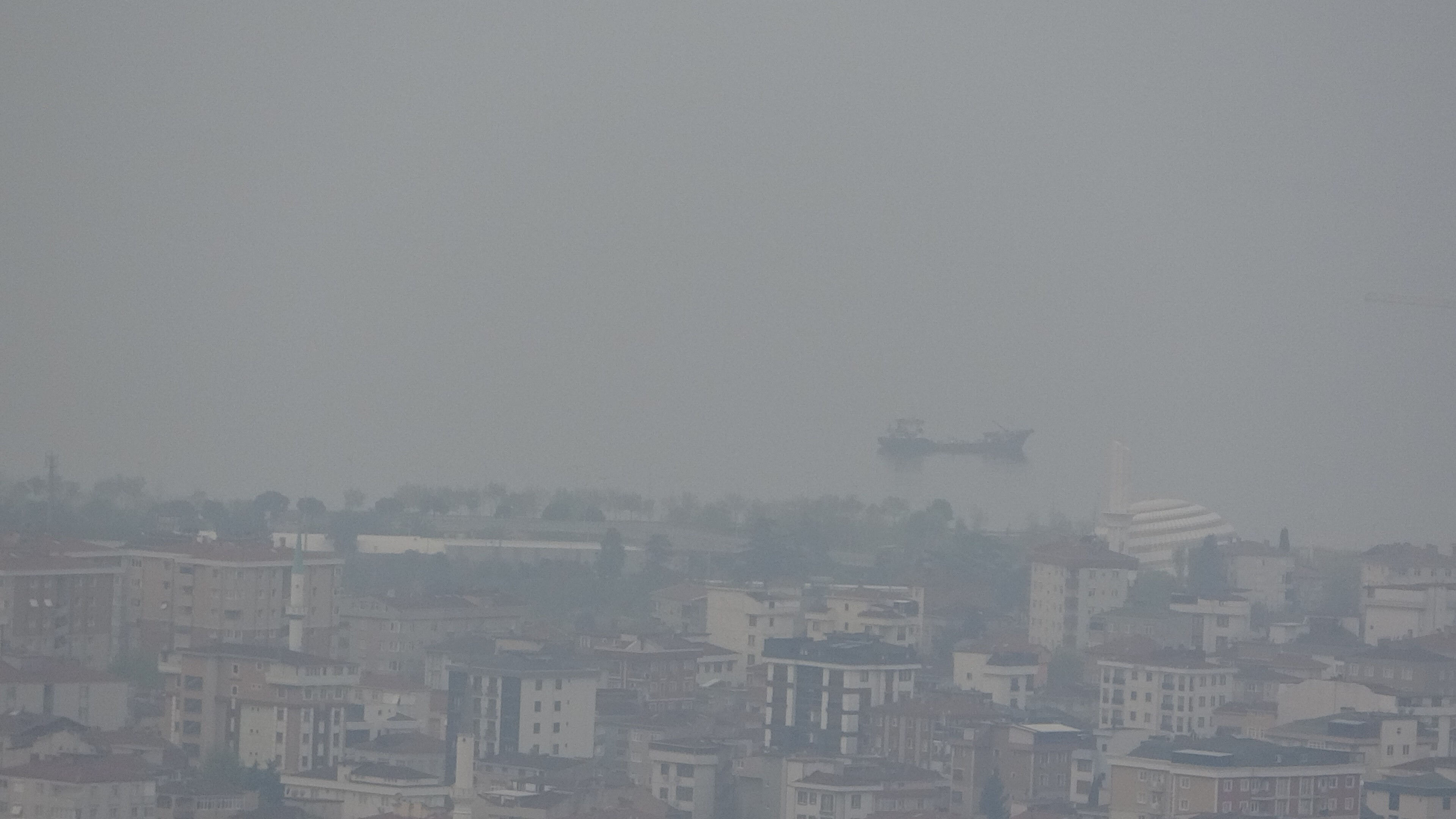 İstanbul'da korkutan seviye! Hava kirliliği çıplak gözle gözlemlendi İstanbul'da korkutan seviye! Hava kirliliği çıplak gözle gözlemlendi - 2. Resim