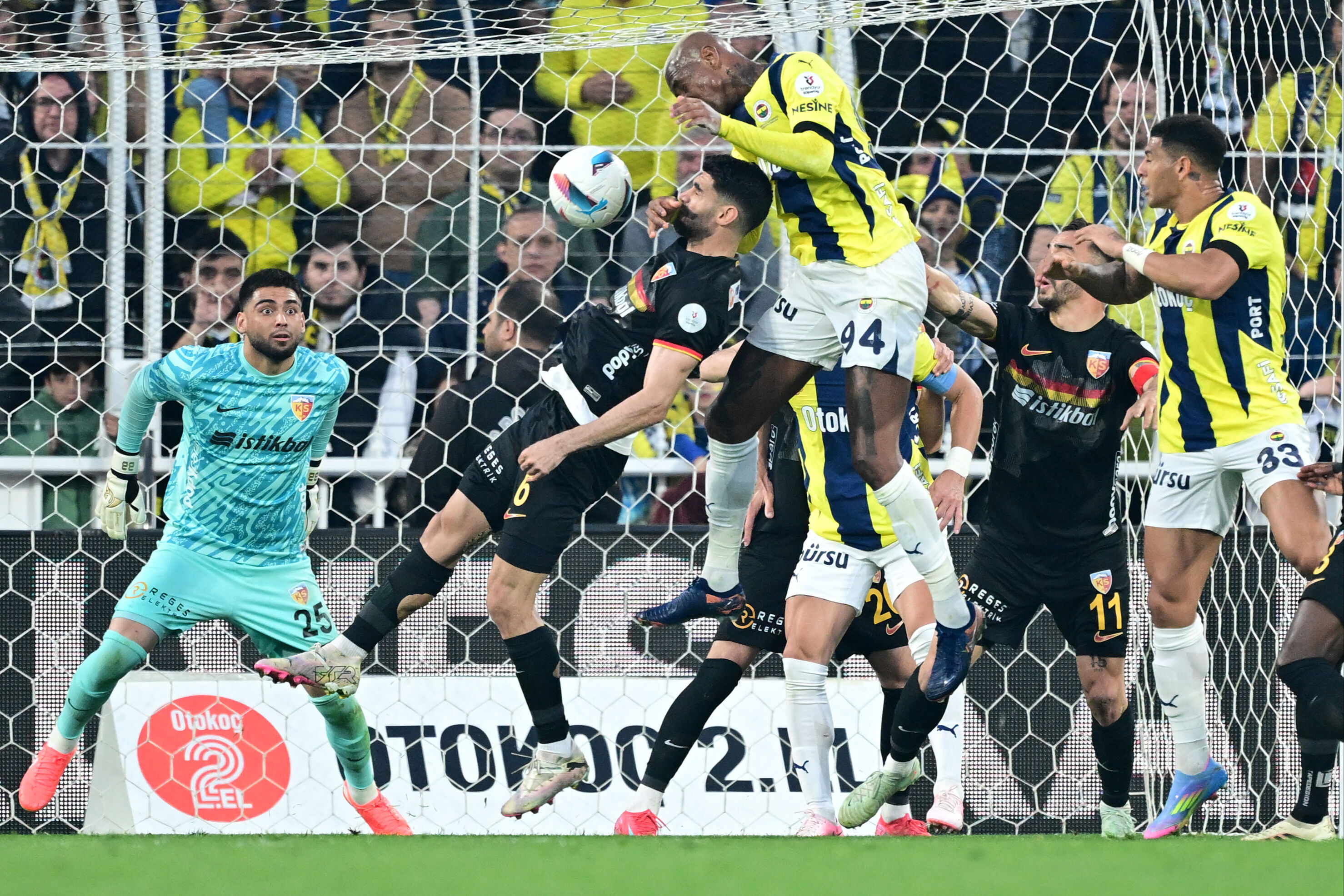 Kadıköy'de 6 gol var kazanan yok! Fenerbahçe son anda yıkıldı CANLI ANLATIM | Fenerbahçe - Kayserispor - 1. Resim