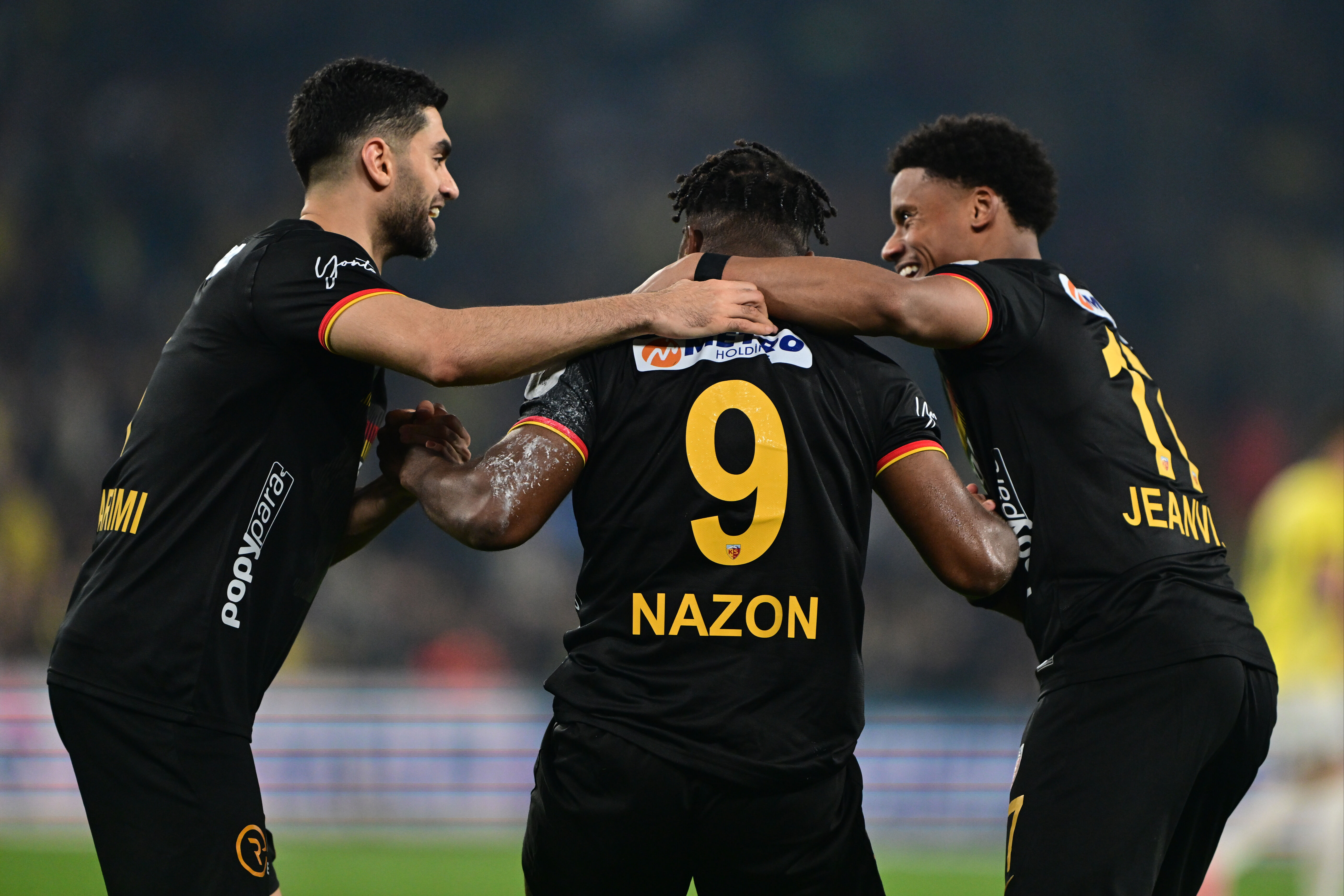 Kadıköy'de 6 gol var kazanan yok! Fenerbahçe son anda yıkıldı CANLI ANLATIM | Fenerbahçe - Kayserispor - 2. Resim