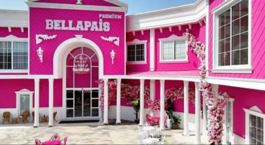 'Oturduğum villa kira' dedi çalışanlarına ateş püskürdü! Sinem Çekinmez'in son videosu olay oldu 'Oturduğum villa kira' dedi çalışanlarına ateş püskürdü! Sinem Çekinmez'in son videosu olay oldu - 3. Resim