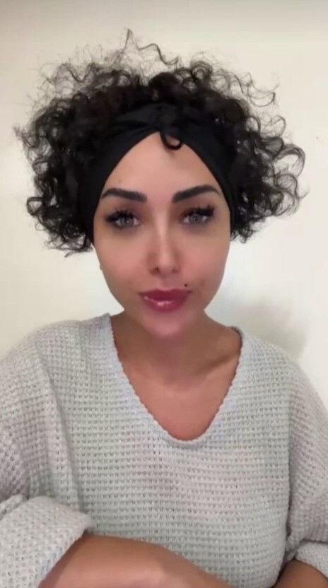 'Oturduğum villa kira' dedi çalışanlarına ateş püskürdü! Sinem Çekinmez'in son videosu olay oldu 'Oturduğum villa kira' dedi çalışanlarına ateş püskürdü! Sinem Çekinmez'in son videosu olay oldu - 2. Resim