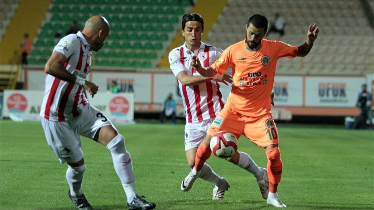 Alanyaspor-Samsunspor maçı hangi kanalda, saat kaçta? Muhtemel 11'ler belli oldu Alanyaspor-Samsunspor maçı hangi kanalda, saat kaçta? Muhtemel 11'ler belli oldu - 1. Resim