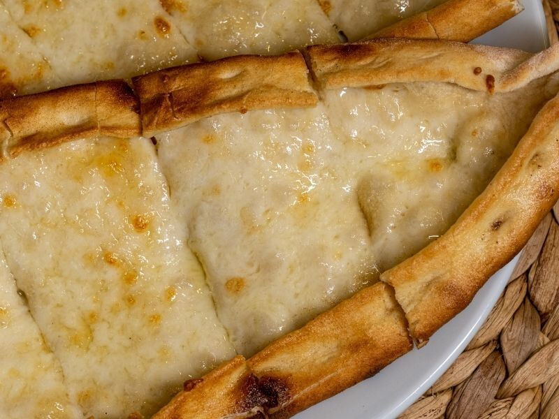 Kaşarlı pide, fıstıklı baklava yasaklandı mı kaşarlı tost satmak yasak mı