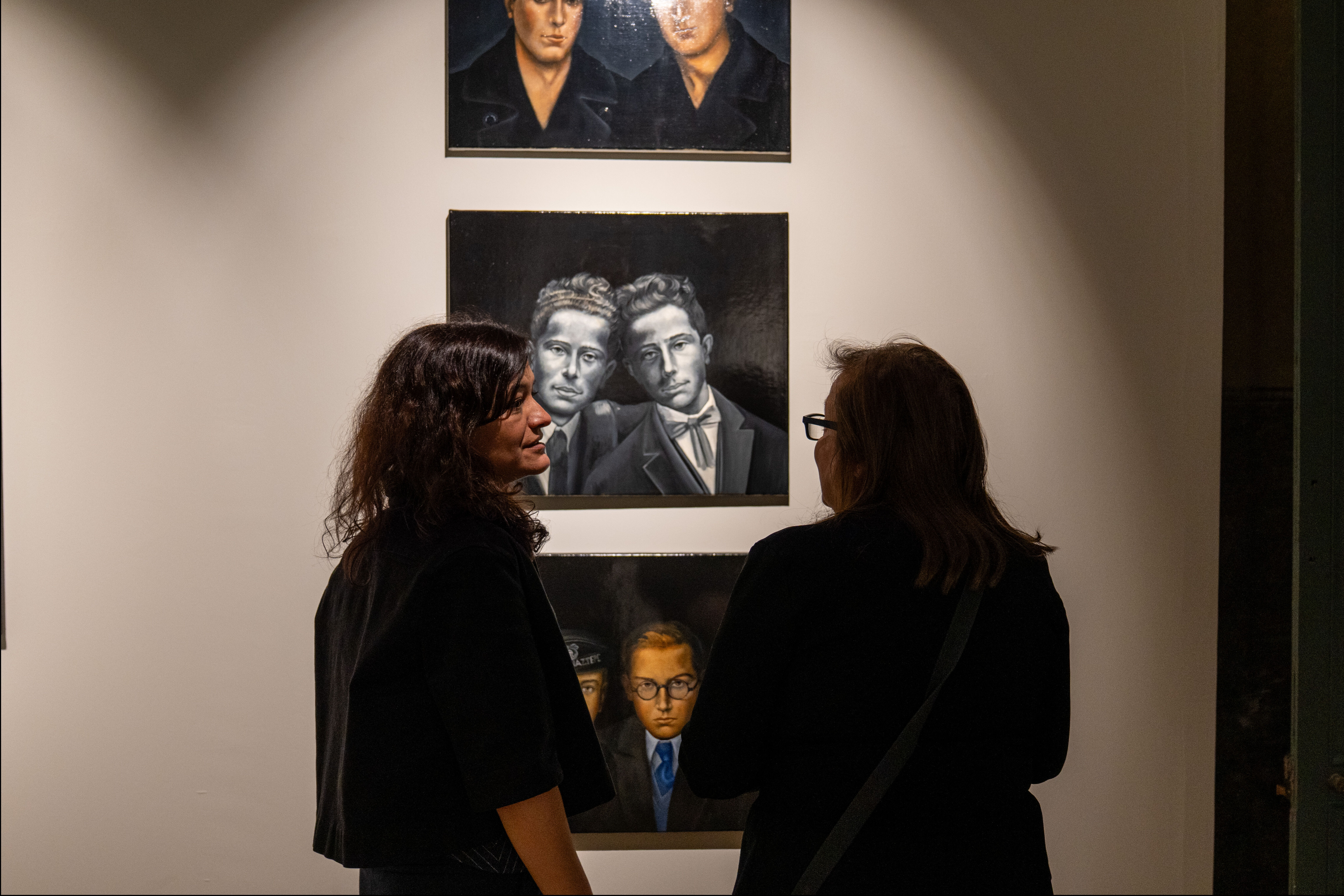 Bitpazarlarından sergiye… Sahaflardaki kareler resimlere dönüştü Bitpazarlarından sergiye… Sahaflardaki kareler resimlere dönüştü - 2. Resim