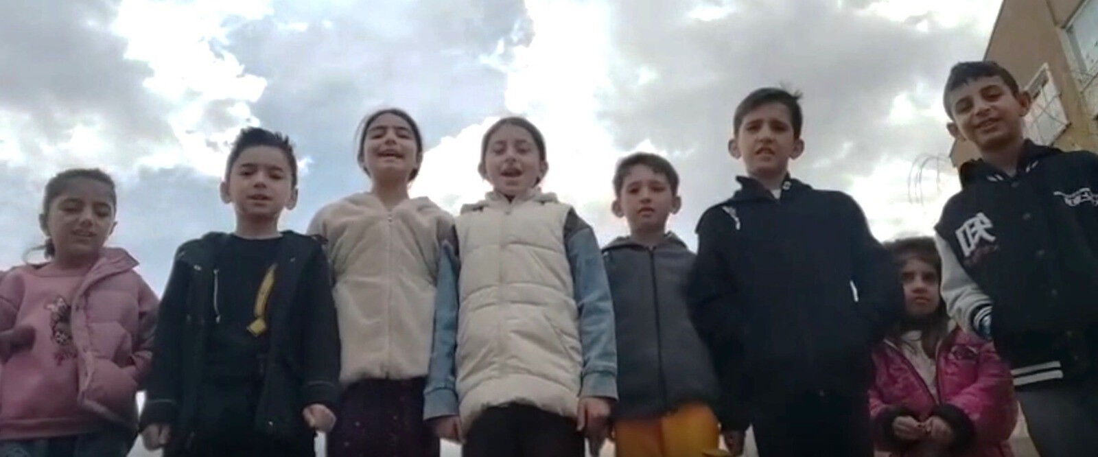 Çocuklar istedi, belediye başkanı 2 müjde birden verdi Çocuklar istedi, belediye başkanı 2 müjde birden verdi - 1. Resim