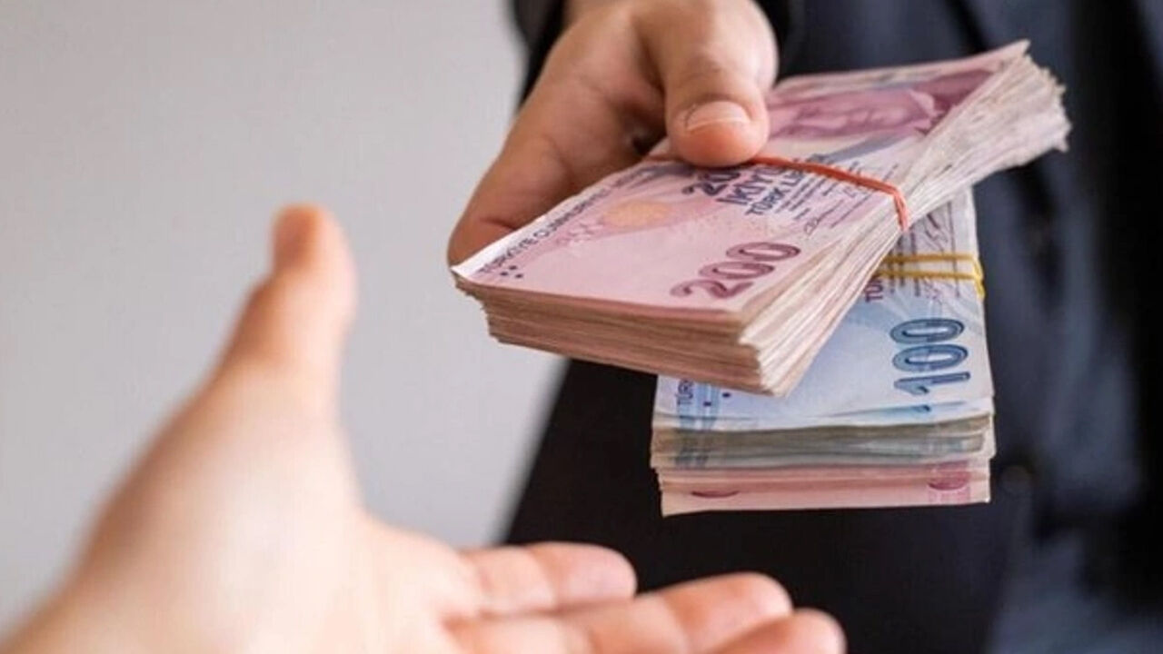 Kritik tarih belli oldu, 600 bin işçinin zammı belli oluyor! İşte TÜRK-İŞ ve HAK-İŞ'in talepleri Kritik tarih belli oldu, 600 bin işçinin zammı belli oluyor! İşte TÜRK-İŞ ve HAK-İŞ'in talepleri - 2. Resim