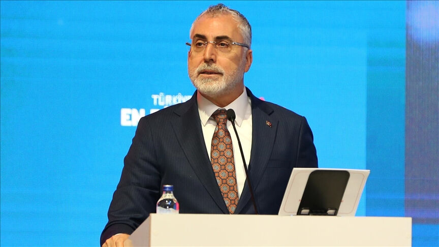 Kritik tarih belli oldu, 600 bin işçinin zammı belli oluyor! İşte TÜRK-İŞ ve HAK-İŞ'in talepleri Kritik tarih belli oldu, 600 bin işçinin zammı belli oluyor! İşte TÜRK-İŞ ve HAK-İŞ'in talepleri - 1. Resim