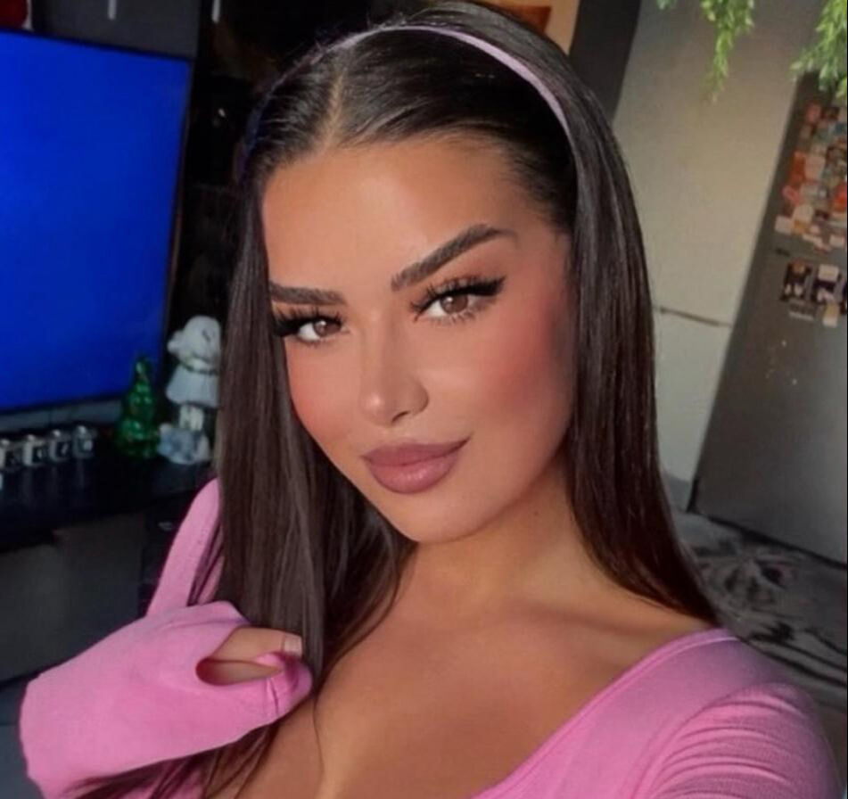 Oyuncu Sevil Akdağ, öldürdüğü Elif Kırav'ı suçladı! Mahkemede pes dedirten savunma Oyuncu Sevil Akdağ, öldürdüğü Elif Kırav'ı suçladı! Hakimlikte pes dedirten savunma - 2. Resim