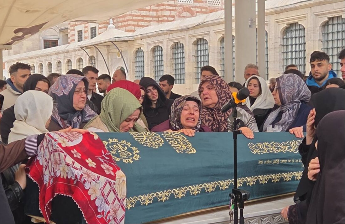Oyuncu Sevil Akdağ, öldürdüğü Elif Kırav'ı suçladı! Mahkemede pes dedirten savunma Oyuncu Sevil Akdağ, öldürdüğü Elif Kırav'ı suçladı! Hakimlikte pes dedirten savunma - 1. Resim