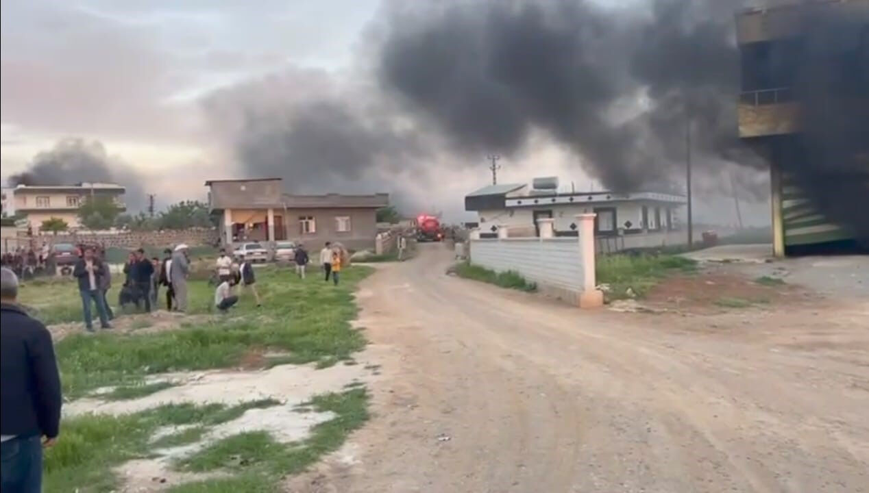 Yusuf Öden öldü, Viranşehir birbirine girdi! Evlerden alevler yükseldi, mahalleyi kapattılar - 2. Resim