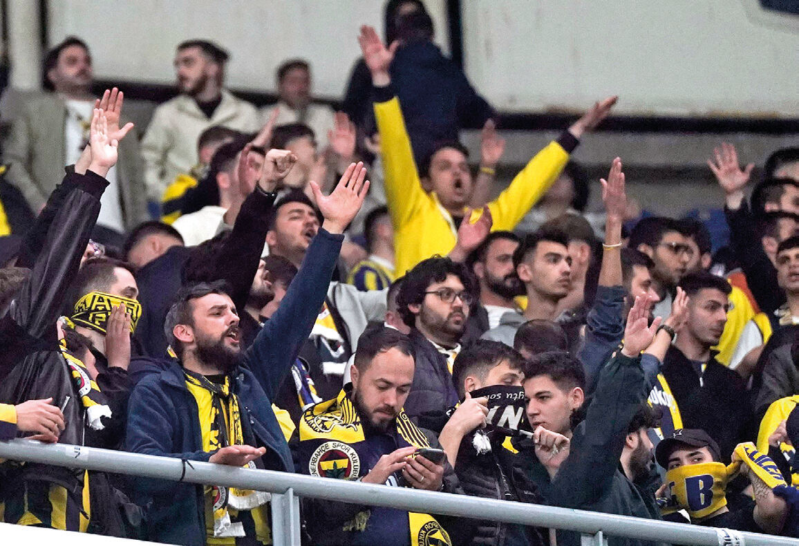 Ali Koç'a 'hemen bırak' çağrısı! Fenerbahçe’de kongre sesleri yükselmeye başladı Ali Koç'a 'hemen bırak' çağrısı! Fenerbahçe’de kongre sesleri yükselmeye başladı - 4. Resim