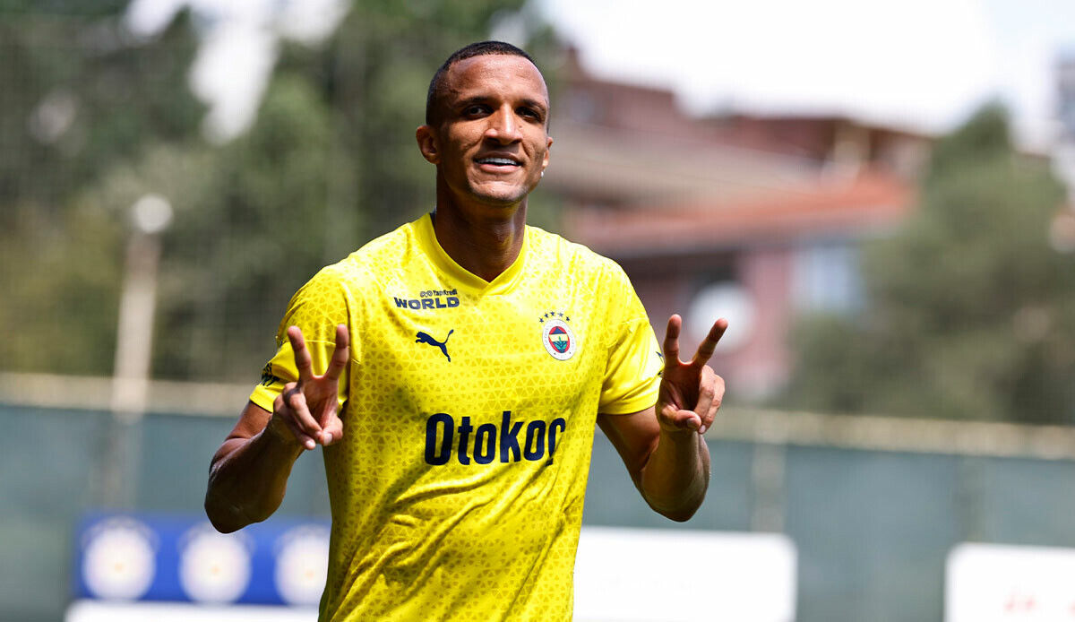 Fenerbahçe'de 11 futbolcunun bileti kesildi! Kayserispor beraberliği sonrası kadro operasyonu Fenerbahçe'de 11 futbolcunun bileti kesildi! Kayserispor beraberliği sonrası kadro operasyonu - 6. Resim