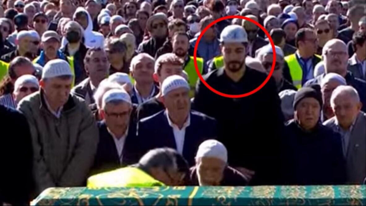 Tüm bağlantıları ortaya çıktı: Yabancı servislerin FETÖ’deki elemanı Enes Kanter FETÖ’nün istihbarat servisleri ile göbek bağı: Yabancı Servislerin FETÖ’deki elemanı Enes Kanter - 1. Resim