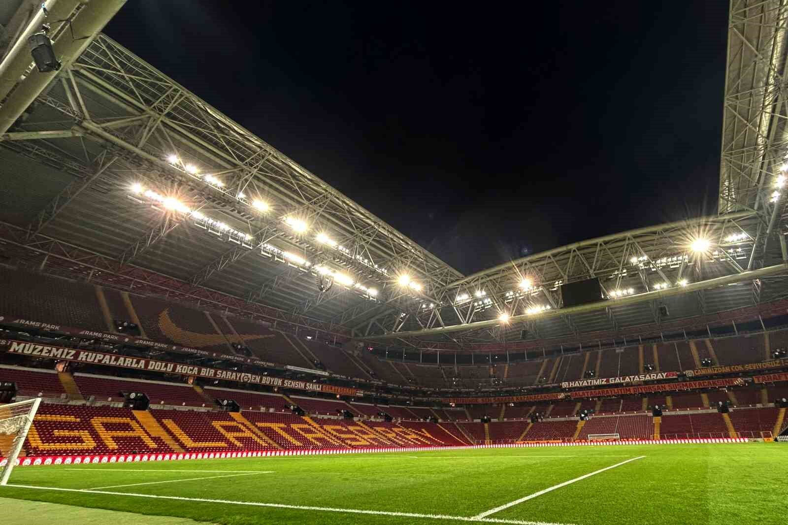 Galatasaray yeni sezon kombine yenileme nereden, nasıl yapılır? 2025-2026 GS kombine yenileme ücretleri belli oldu - 1. Resim
