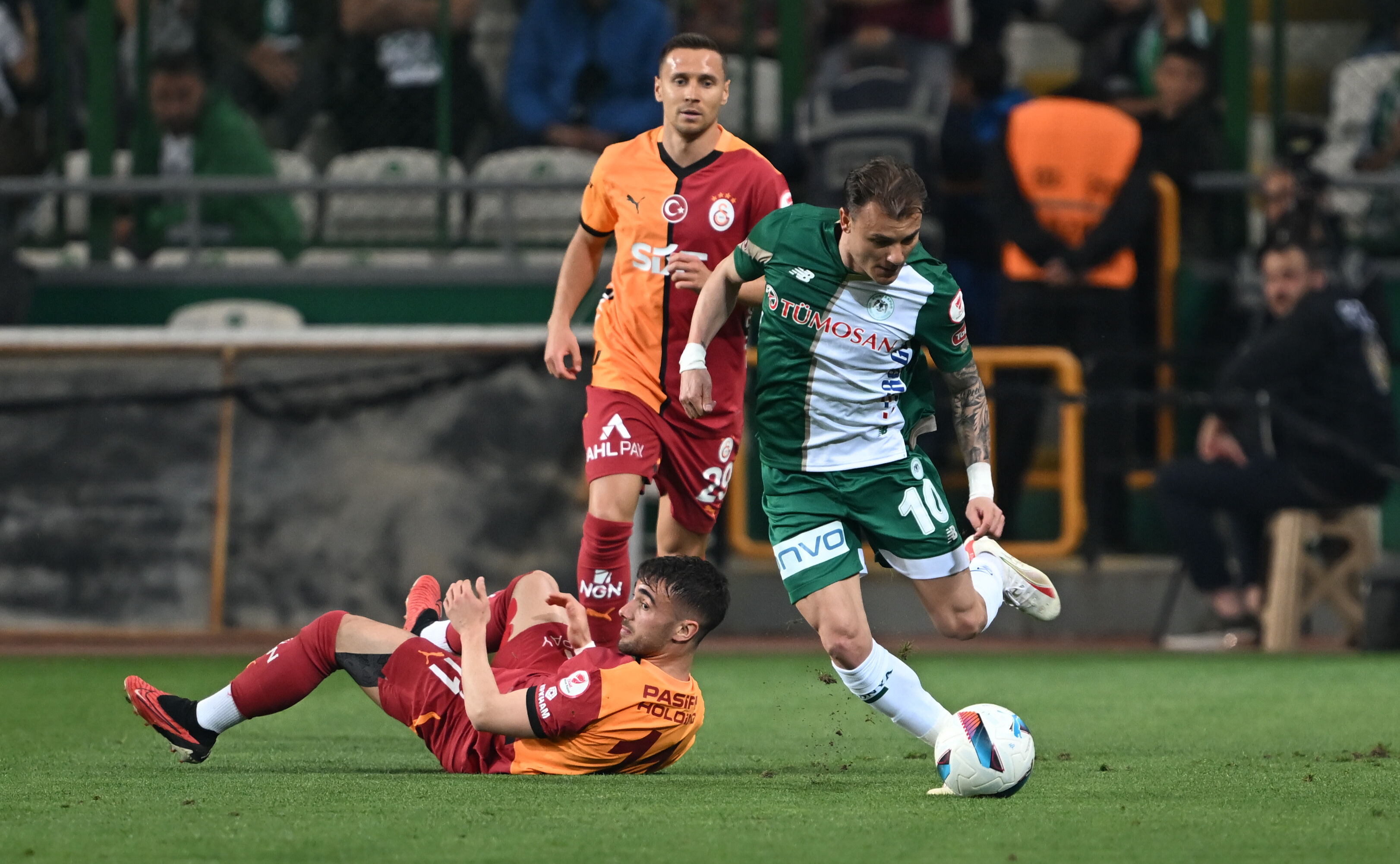 Galatasaray'dan Konya'da gol yağmuru! Aslan final biletini cebine koydu CANLI ANLATIM | TÜMOSAN Konyaspor - Galatasaray - 7. Resim