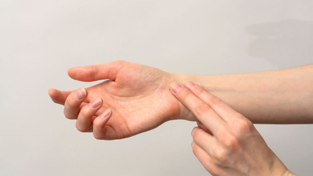 Kalp çarpıntınız masum olmayabilir: Taşikardi belirtilerine dikkat! Kalp çarpıntınız masum olmayabilir: Taşikardi belirtilerine dikkat! - 1. Resim