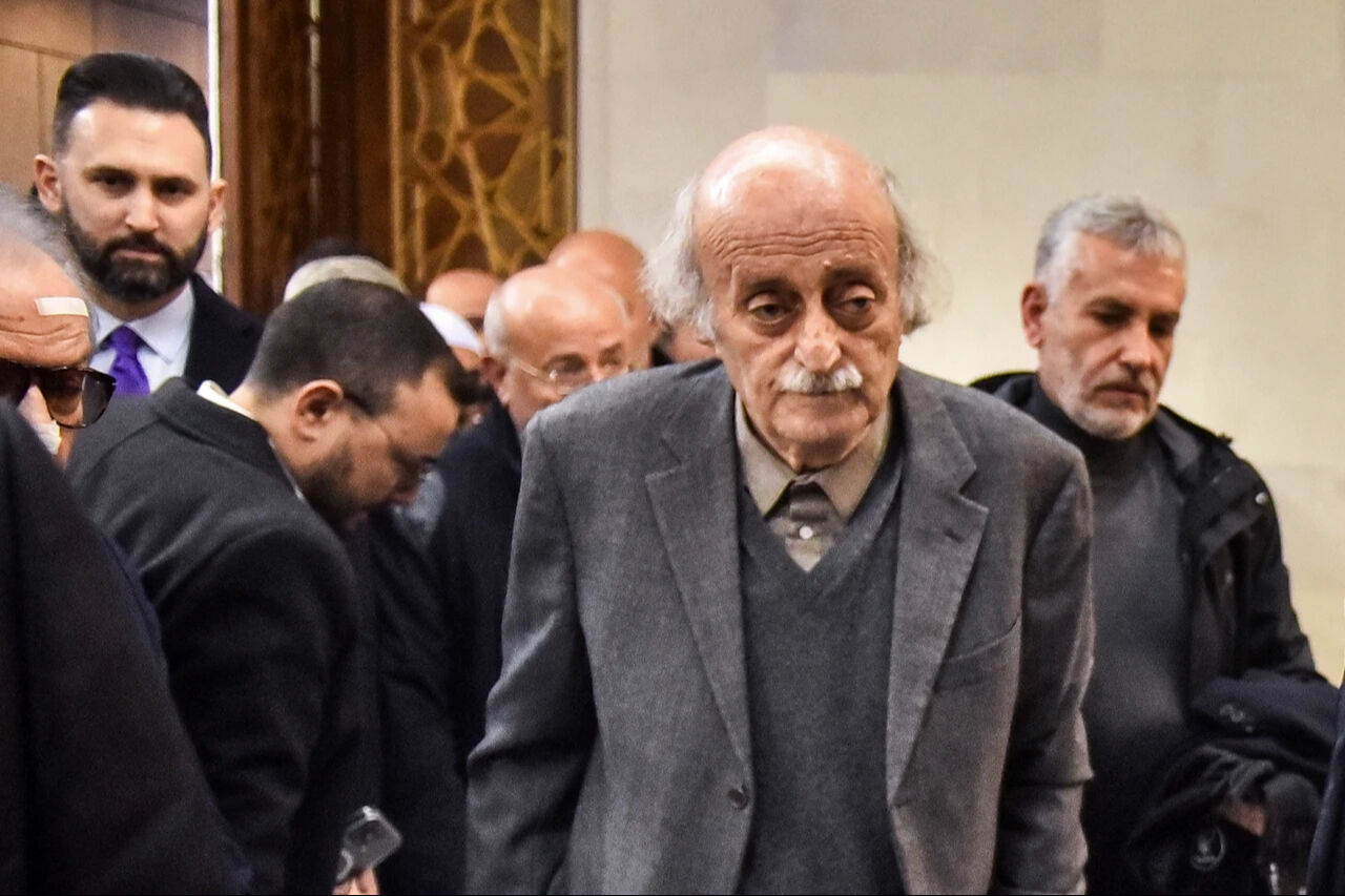 Lübnan'ın Dürzi lideri ''Ufukta savaş görünüyor'' diyerek uyardı! ''Osmanlı Devleti'nin geri dönmesini diliyorum'' Lübnan'ın Dürzi lideri ''Ufukta savaş görünüyor'' diyerek uyardı! ''Osmanlı İmparatorluğu'nun geri dönmesini diliyorum'' - 1. Resim