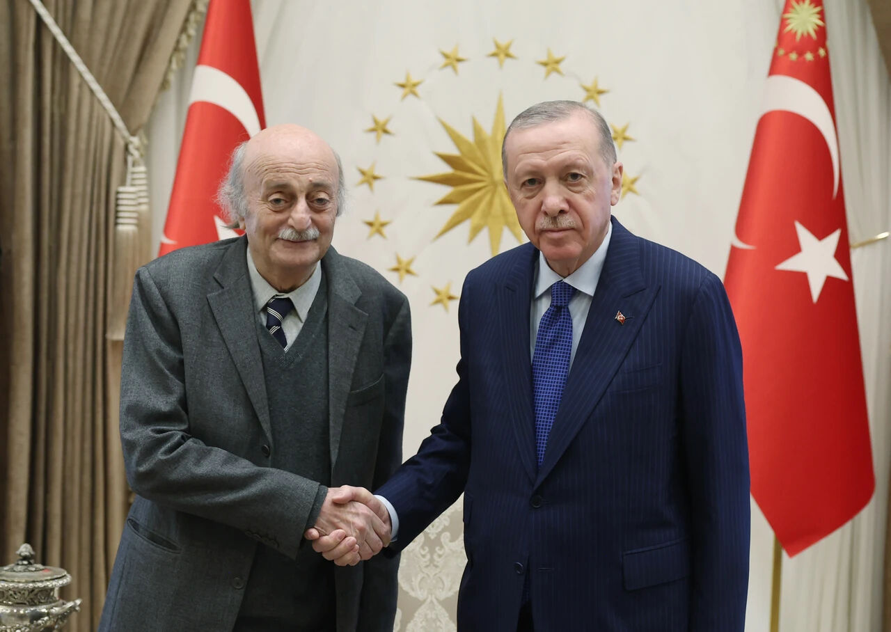 Lübnan'ın Dürzi lideri ''Ufukta savaş görünüyor'' diyerek uyardı! ''Osmanlı Devleti'nin geri dönmesini diliyorum'' Lübnan'ın Dürzi lideri ''Ufukta savaş görünüyor'' diyerek uyardı! ''Osmanlı İmparatorluğu'nun geri dönmesini diliyorum'' - 3. Resim