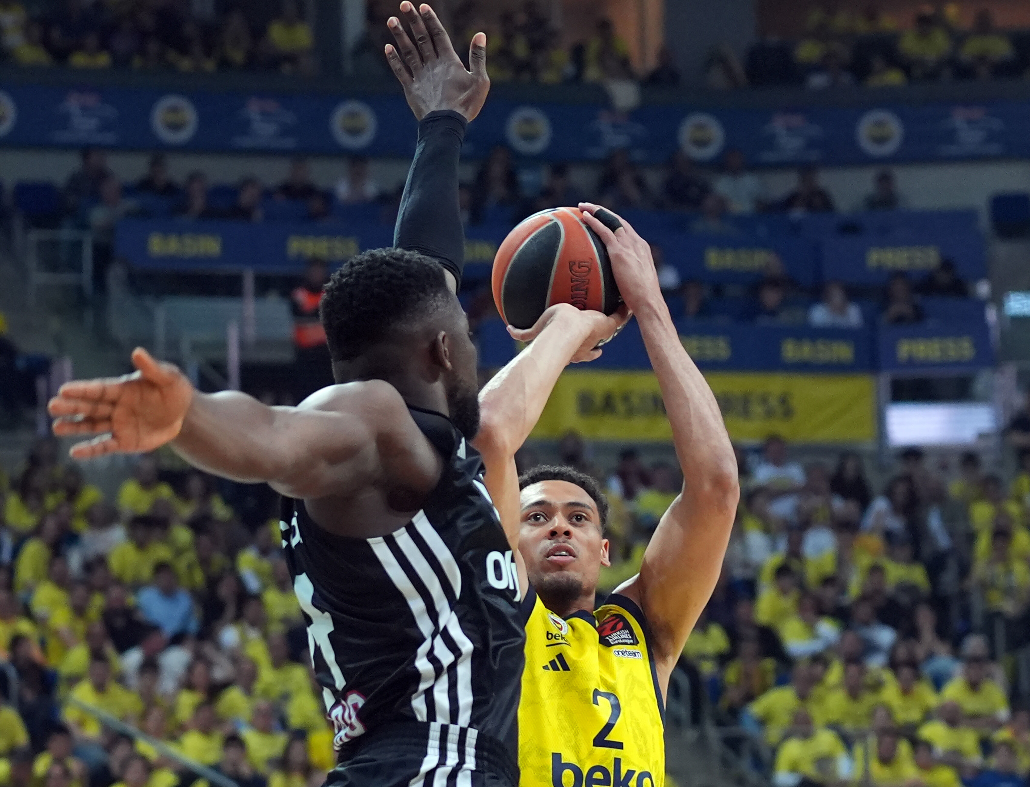 Seride öne geçti! Fenerbahçe Beko, evinde Paris Basket'i devirdi... Seride öne geçti! Fenerbahçe Beko, evinde Paris Basket'i devirdi... - 2. Resim