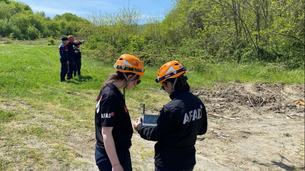 Bir anda sırra kadem bastı! 45 g&uuml;nd&uuml;r dağ-bayır demeden arıyorlar - 1. Resim