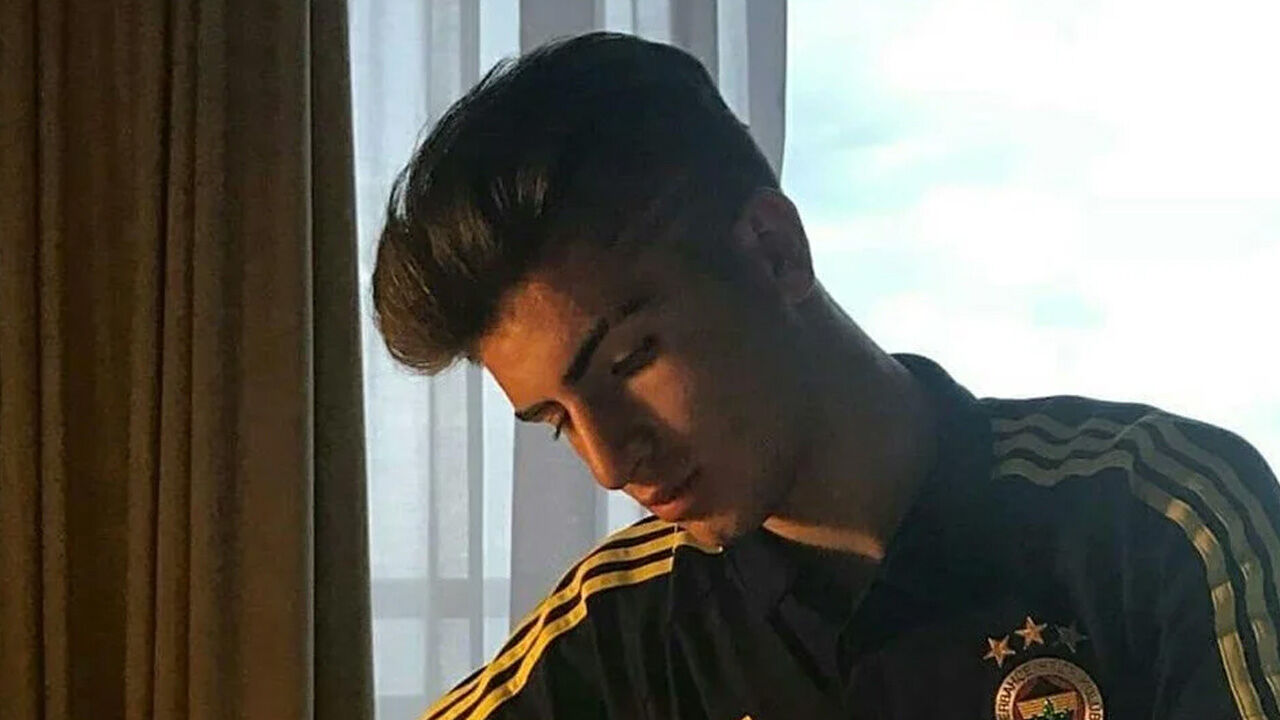 Fenerbahçe'de yıldız olmak isterken kasiyer oldu! Ahmet Yiğit Gül ilk kez konuştu - 1. Resim