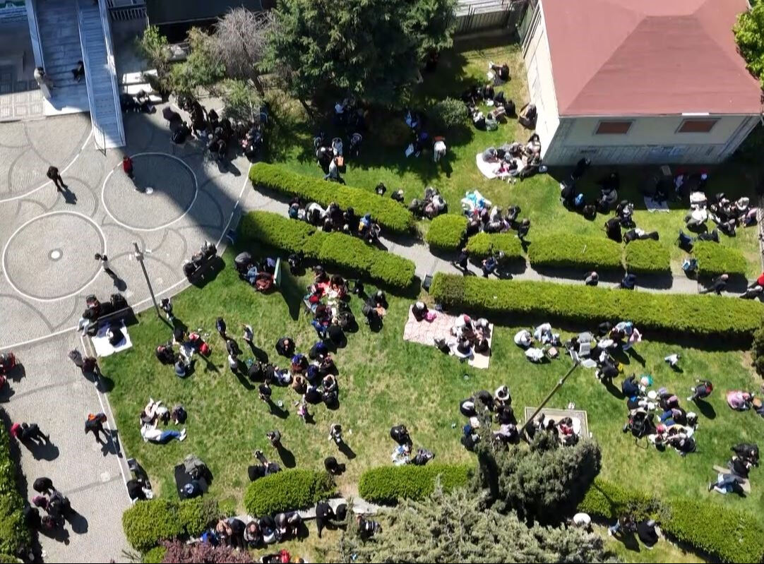 İstanbul'daki şiddetli depremler panik oluşturdu! Valilik ve Sağlık Bakanlığı'ndan açıklama geldi İstanbul'daki şiddetli depremler panik oluşturdu! Valilik ve bakanlıktan açıklama geldi - 4. Resim