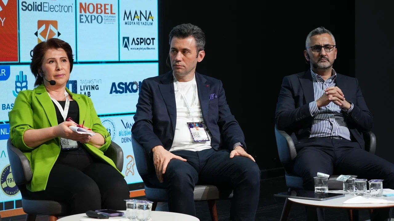 Teknoloji ve yazılım dünyası Türkiye’nin en büyük zirvesinde buluştu İhlas Medya Grubu Dijital Varlıklar Genel Müdürü Volkan Ormanlı da zirveye katılan isimlerdendi.