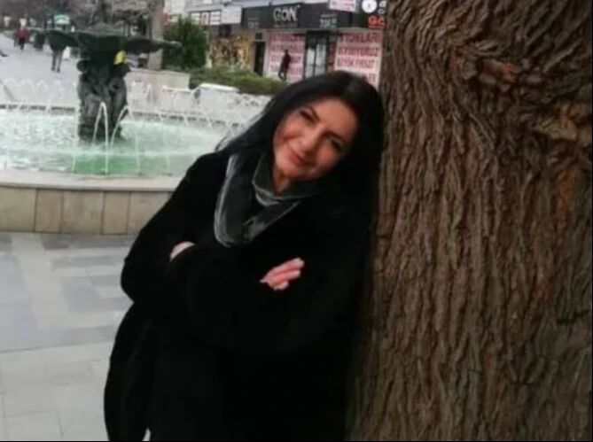 Teşkilat dizisinin ünlü oyuncusu Leyla Okay hayatını kaybetti! Ölüm sebebi belli oldu Teşkilat dizisinin ünlü oyuncusu Leyla Okay hayatını kaybetti! Ölüm sebebi belli oldu - 3. Resim