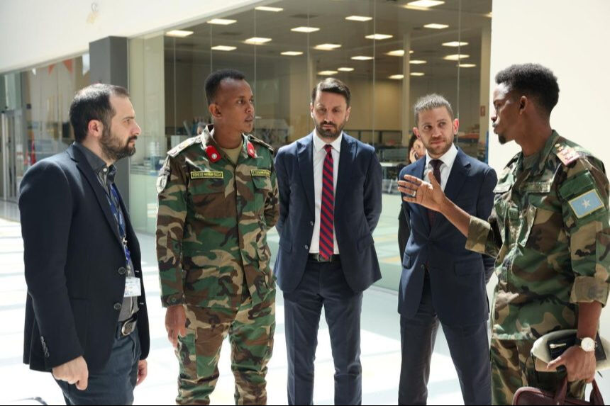 Türkiye, Somali’nin güvenlik ortağı oluyor: Ankara’da kritik temaslar! Türkiye, Somali’nin güvenlik ortağı oluyor: Ankara’da kritik temaslar! - 2. Resim