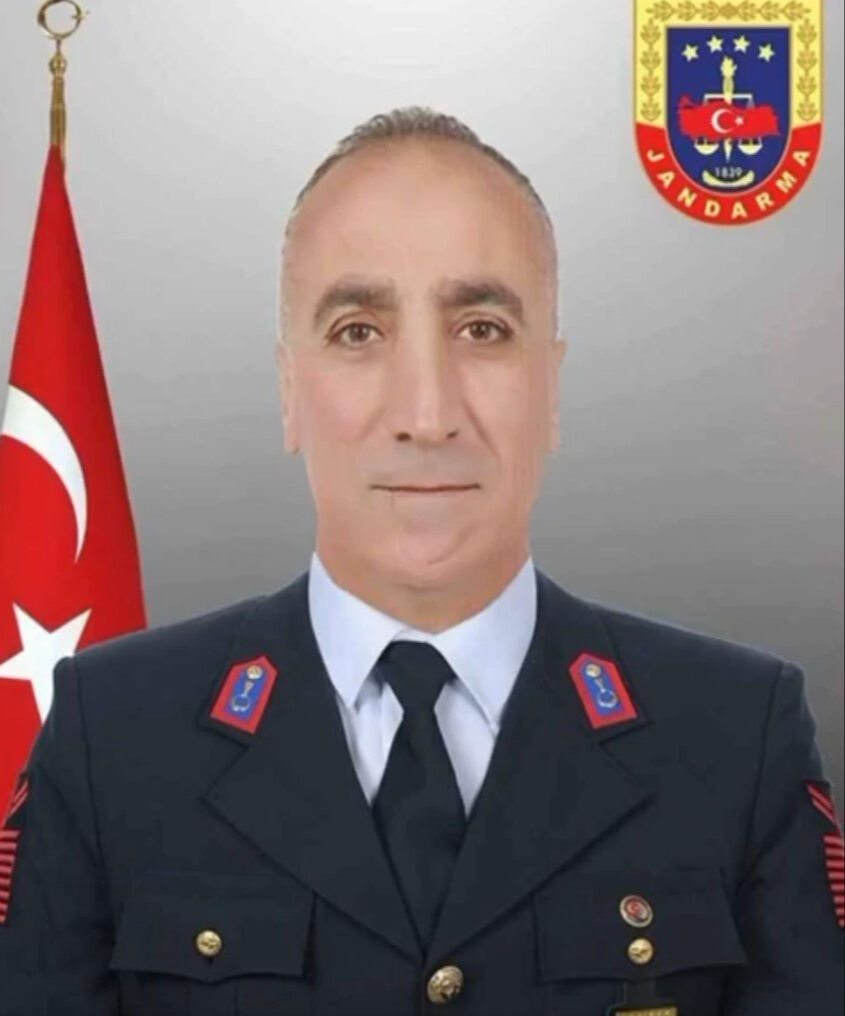 Acı haberi Ali Yerlikaya duyurdu! Uzman çavuş Şükrü Taş şehit oldu Acı haberi Ali Yerlikaya duyurdu! Uzman çavuş Şükrü Taş şehit oldu - 1. Resim