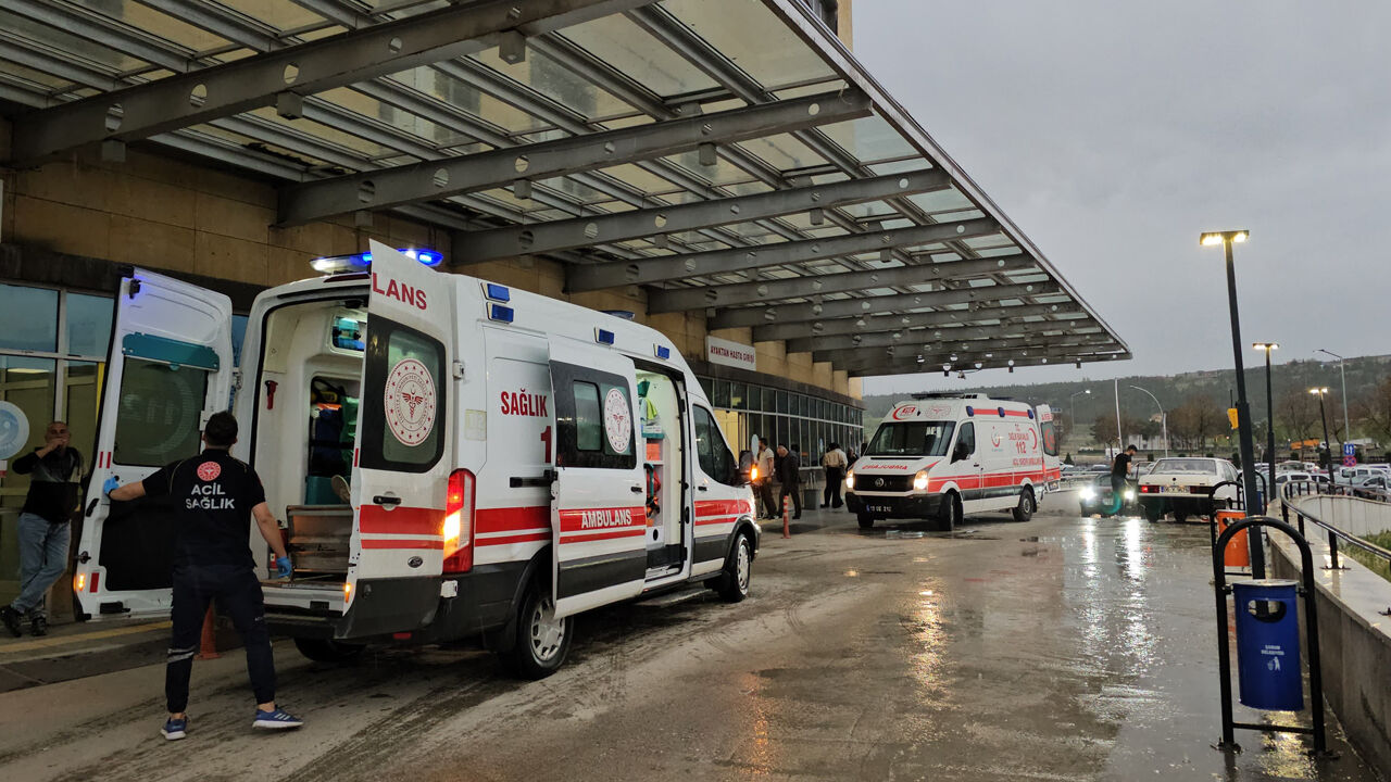 Çorum'da zehirlenme vakası! Öğrenciler hastanelik oldu Çorum'da zehirlenme vakası! Öğrenciler hastanelik oldu - 1. Resim