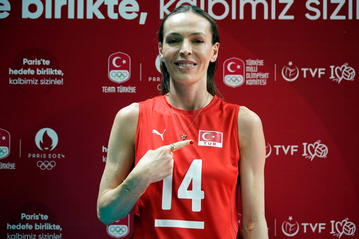 Eda Erdem milli takımdan ayrıldı mı? Filenin Sultanları kararı belli oldu Eda Erdem milli takımdan ayrıldı mı? Filenin Sultanları kararı belli oldu - 1. Resim