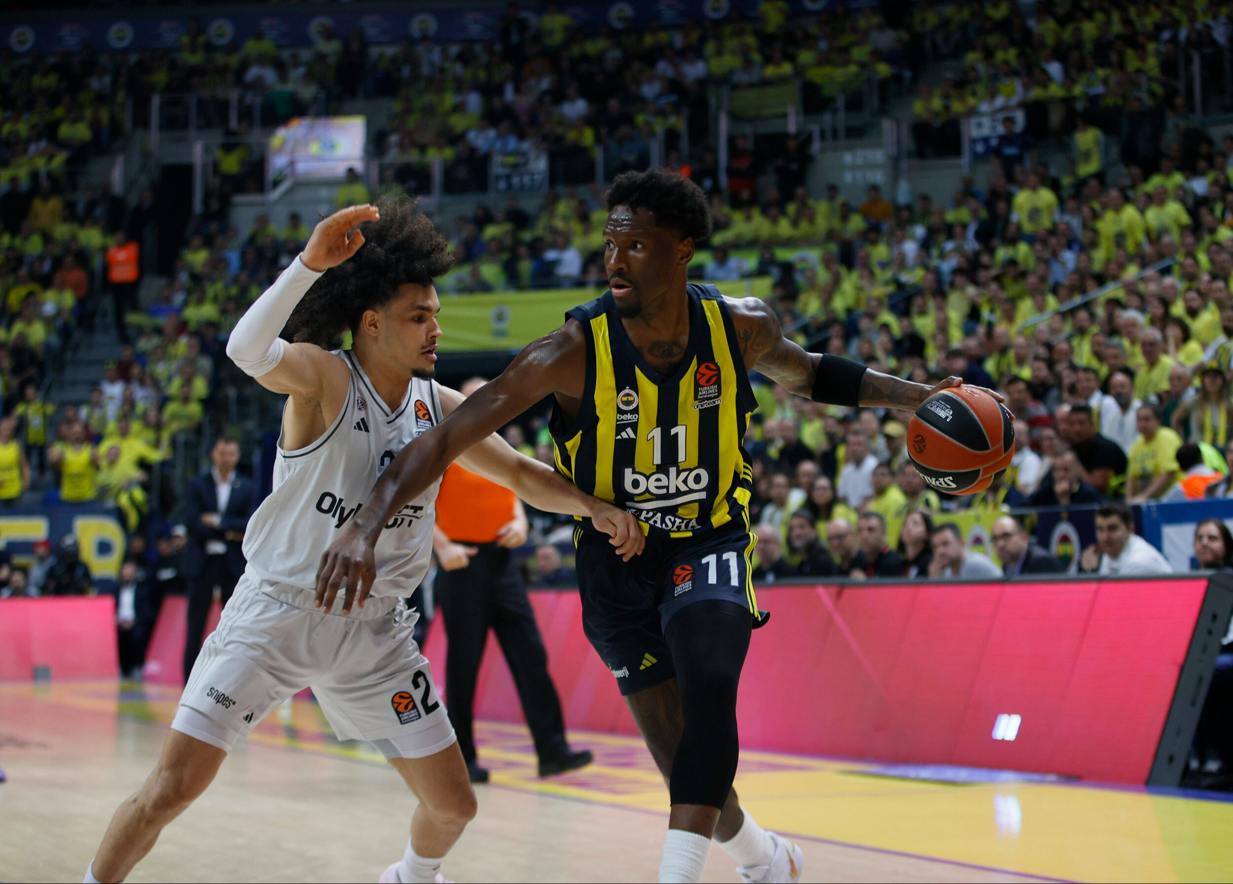 Fenerbahçe Beko tarih yazdı! İlk yarıda rekor, maçta zafer - 3. Resim