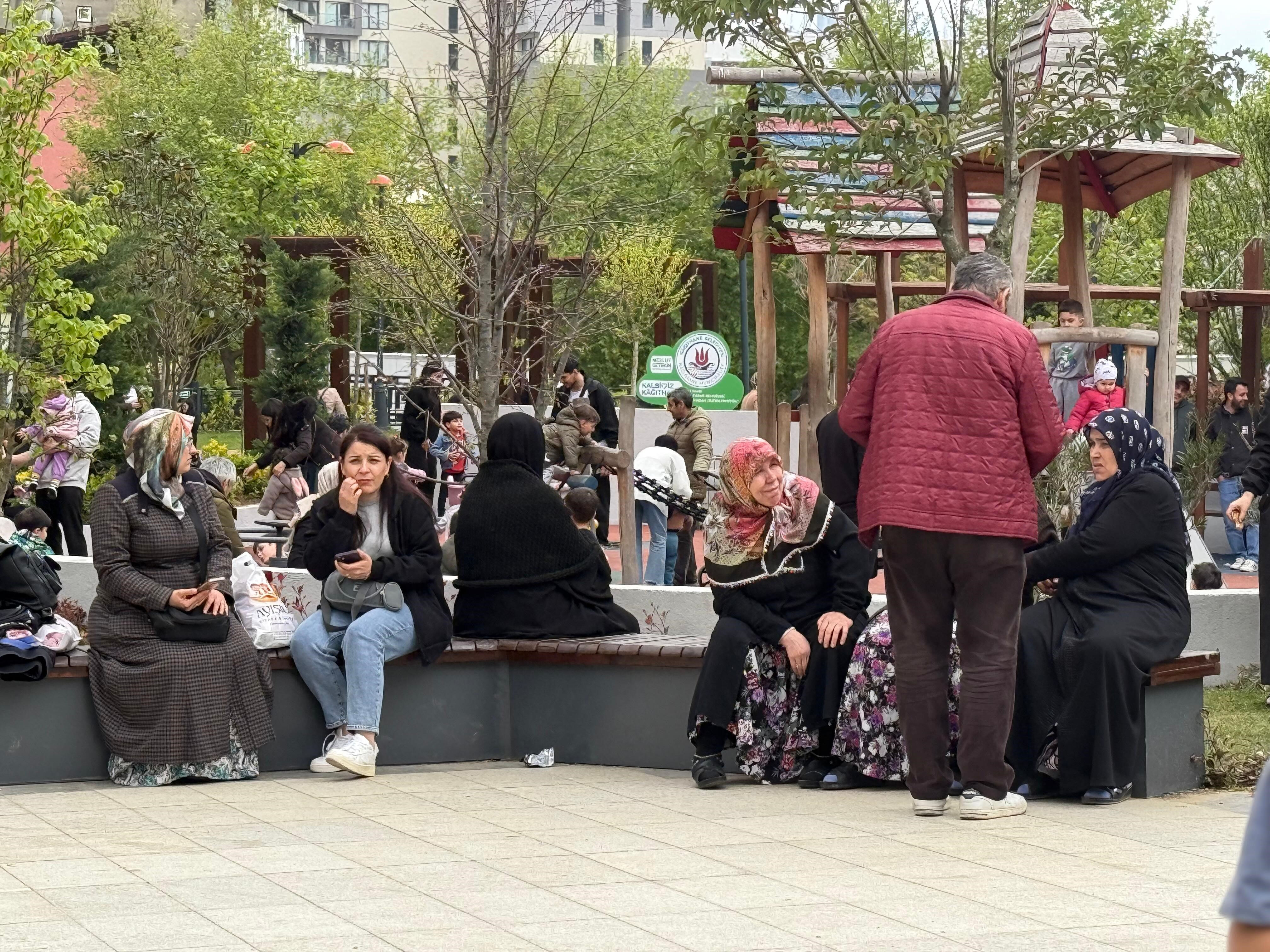 Korkutan depremler sonrası Özcan Deniz'den dikkat çeken hamle! Önlemini aldı - 1. Resim