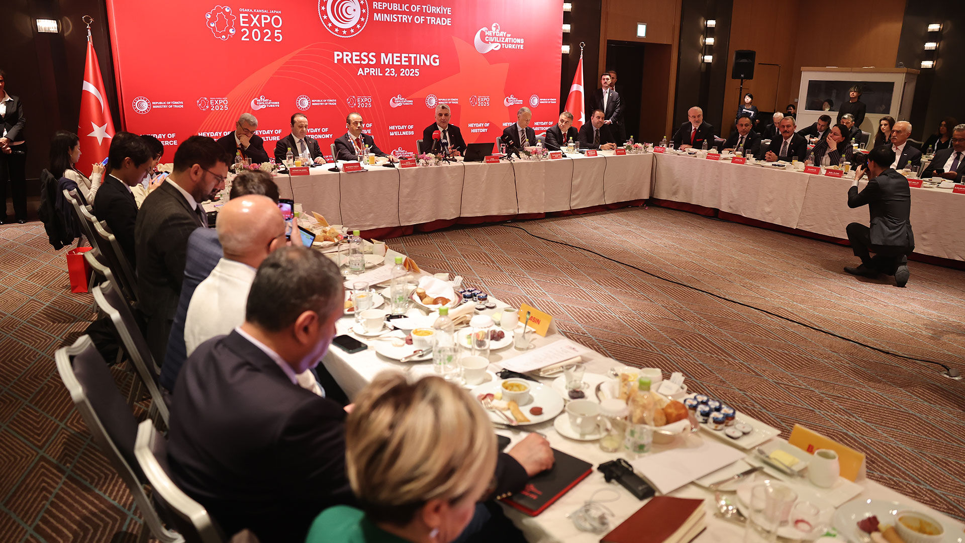 Osaka EXPO’da düzenlenen Türkiye Millî Günü’nde konuşan Bakan Bolat: Japon yatırımcı için ideal tedarik üssüyüz Osaka EXPO’da düzenlenen Türkiye Millî Günü’nde konuşan Bakan Bolat: Japon yatırımcı için ideal tedarik üssüyüz - 1. Resim