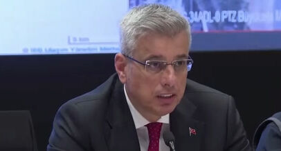 Yerlikaya, Kurum ve Memişoğlu'ndan 'İstanbul depremi' açıklaması: Acilen dönüştürülmesi gereken 1,5 milyon riskli bina var Yerlikaya, Kurum ve Memişoğlu'ndan 'İstanbul depremi' açıklaması: Acilen dönüştürülmesi gereken 1,5 milyon riskli bina var - 3. Resim