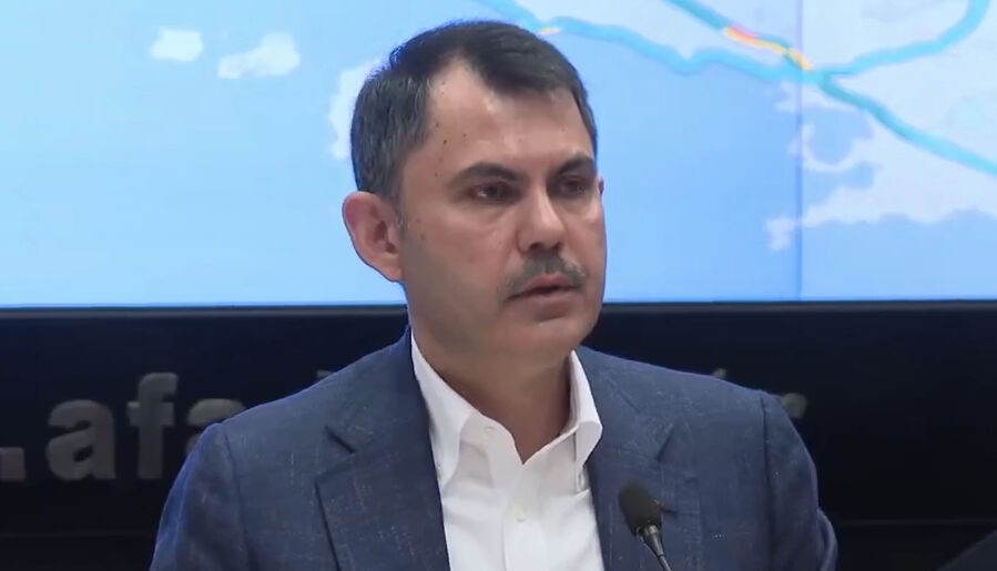 Yerlikaya, Kurum ve Memişoğlu'ndan 'İstanbul depremi' açıklaması: Acilen dönüştürülmesi gereken 1,5 milyon riskli bina var Yerlikaya ve Kurum'dan 'İstanbul depremi' açıklaması: Acilen dönüştürülmesi gereken 1,5 milyon riskli bina var - 2. Resim